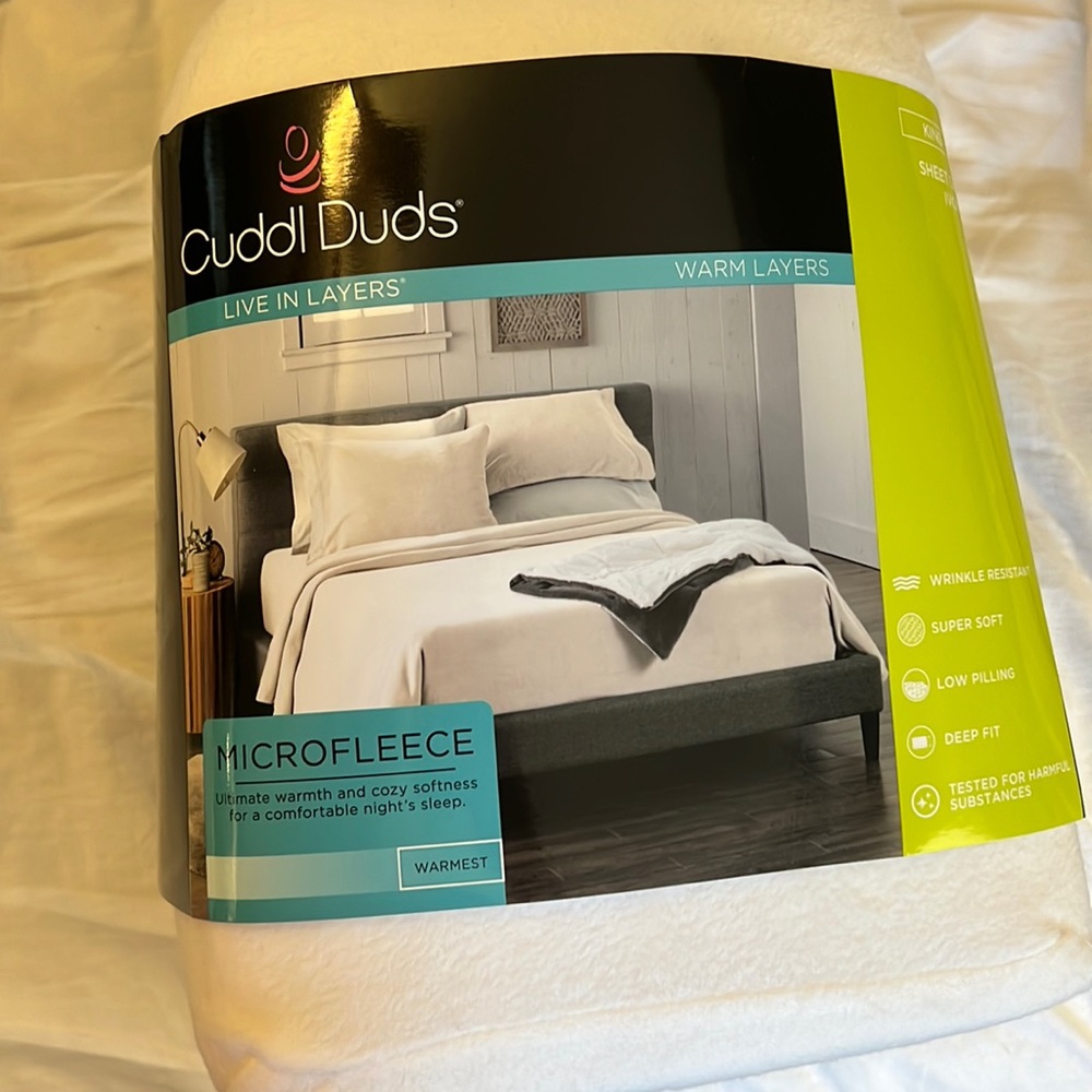 Cuddl Duds ivory king size sheet set brand new